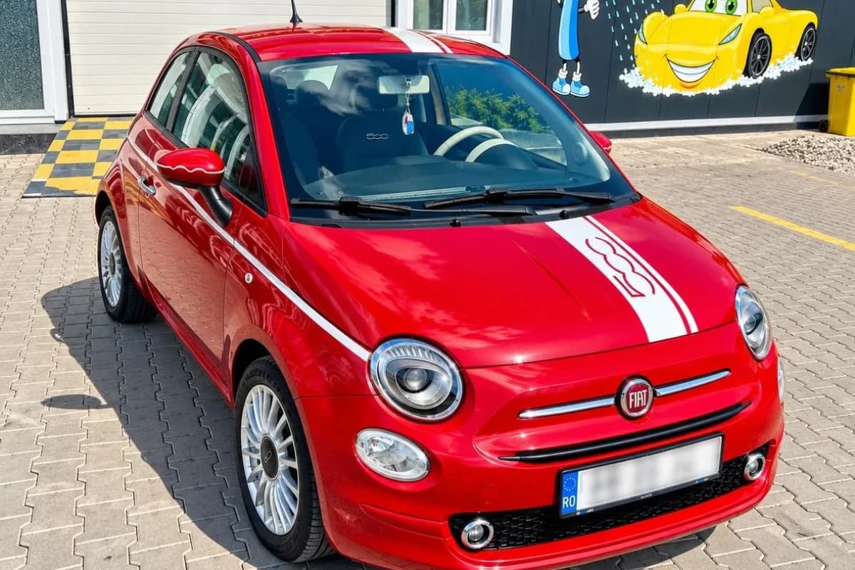 The Fiat 500 2022 as its seller photographed it